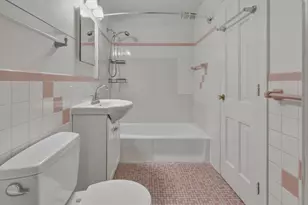 61 Marlborough St, Boston, MA 02116 - Photo 10