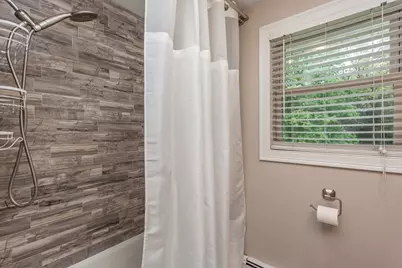 56 Harcourt Ave, Lakeville, MA 02347 - Photo 10