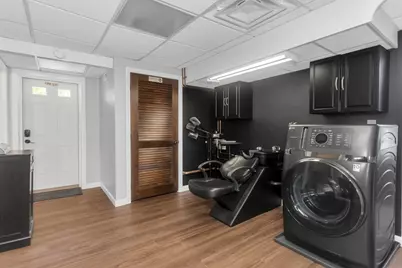 417 Montgomery St, Chicopee, MA 01020 - Photo 10