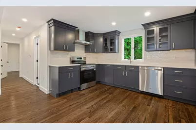 53 Highland St, Walpole, MA 02081 - Photo 8