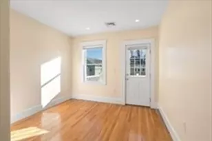 19 Winter St, Medford, MA 02155 - Photo 6