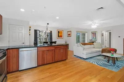29 Spruce St #23, Waltham, MA 02453 - Photo 6