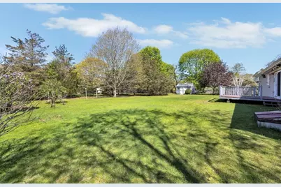 33 Thatchers Ln, Falmouth, MA 02536 - Photo 32