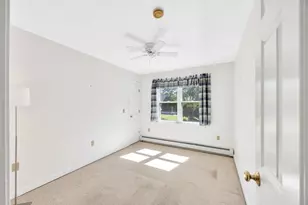 33 Thatchers Ln, Falmouth, MA 02536 - Photo 14