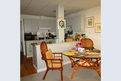 267 Locust Street #1A, Northampton, MA 01062 - Photo 4