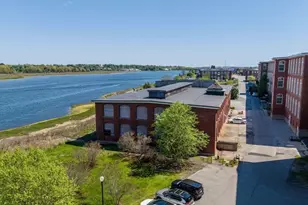 194R Riverside Ave, New Bedford, MA 02746 - Photo 8