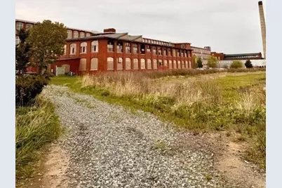 194-R Riverside Ave, New Bedford, MA 02746 - Photo 16