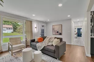 6 Phillips Dr, Holyoke, MA 01040 - Photo 16