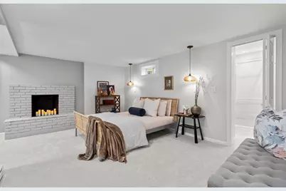 6 Phillips Dr, Holyoke, MA 01040 - Photo 10