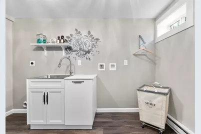6 Phillips Dr, Holyoke, MA 01040 - Photo 30