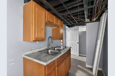 253 Oak St, Holyoke, MA 01040 - Photo 10