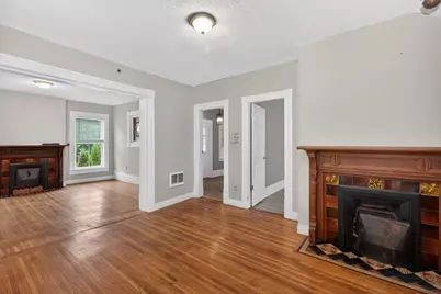 253 Oak St, Holyoke, MA 01040 - Photo 40