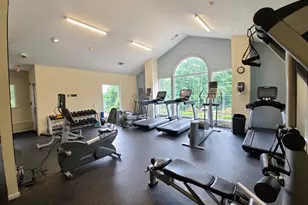 25 S Point Dr, Boston, MA 02125 - Photo 14