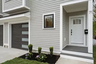 71 Mystic St, Arlington, MA 02474 - Photo 2
