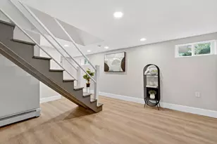 7 Franklin St, Boston, MA 02136 - Photo 26