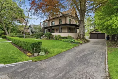 21 Clover St, Belmont, MA 02478 - Photo 2