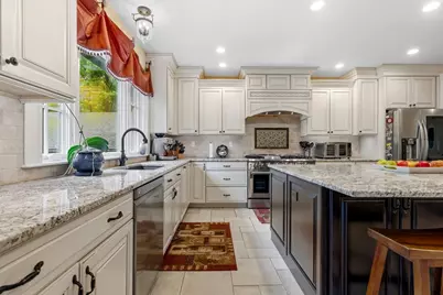 21 Clover St, Belmont, MA 02478 - Photo 6