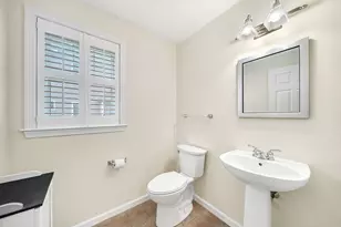 17 Russell Rd, Framingham, MA 01702 - Photo 14