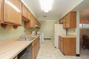 125 Greenwood Terrace, Chicopee, MA 01022 - Photo 10
