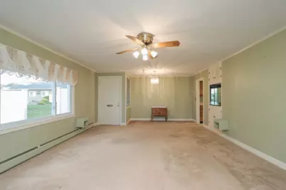125 Greenwood Ter #125, Chicopee, MA 01022 - Photo 4