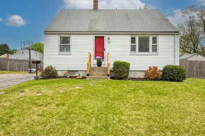 15 Jefferson Rd, Holbrook, MA 02343 - Photo 2