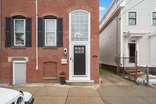 823 E 3rd St, Boston, MA 02127 - Photo 2