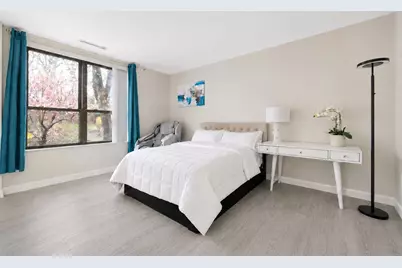210 Nahanton St #102, Newton, MA 02459 - Photo 14