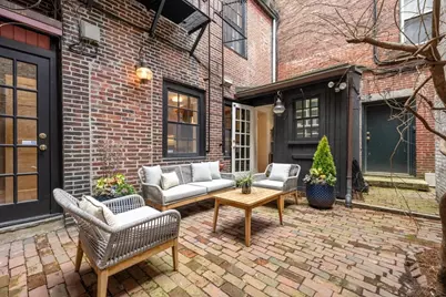 14 Pinckney Street, Boston, MA 02114 - Photo 2
