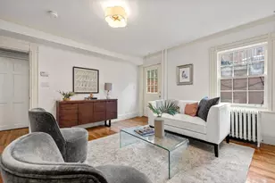 14 Pinckney St, Boston, MA 02114 - Photo 18