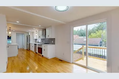 107 Washington St, Hudson, MA 01749 - Photo 4