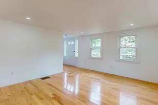 107 Washington St, Hudson, MA 01749 - Photo 10