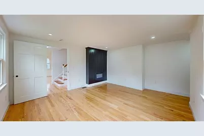 107 Washington St, Hudson, MA 01749 - Photo 12