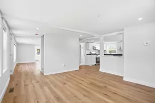 304 High St, Randolph, MA 02368 - Photo 4
