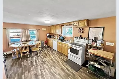 34 Marjorie St, Worcester, MA 01604 - Photo 18