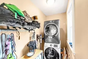 18 Alberta St, Boston, MA 02132 - Photo 4