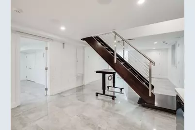 390 Medford St #1, Somerville, MA 02145 - Photo 4