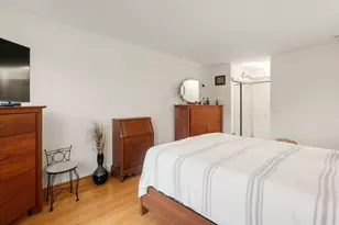 250 Hammond Pond Pkwy, Newton, MA 02467 - Photo 14