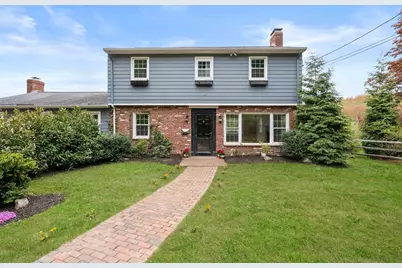 1066 Hillside St, Milton, MA 02186 - Photo 2
