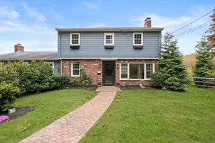 1066 Hillside St, Milton, MA 02186 - Photo 2