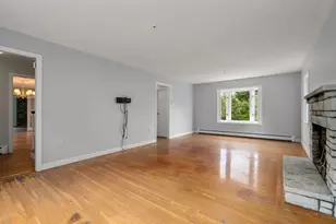 1066 Hillside St, Milton, MA 02186 - Photo 4