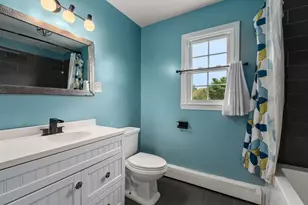 1066 Hillside St, Milton, MA 02186 - Photo 24