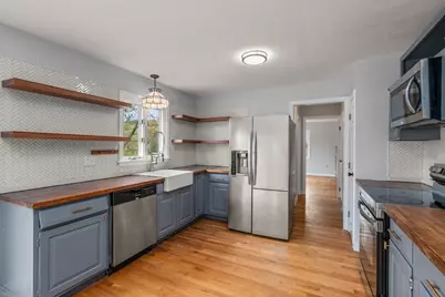 1066 Hillside St, Milton, MA 02186 - Photo 10