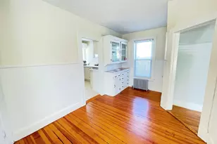 51 Jenness St, Lowell, MA 01851 - Photo 14