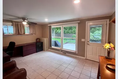 9 Vanguard Ln, Longmeadow, MA 01106 - Photo 6