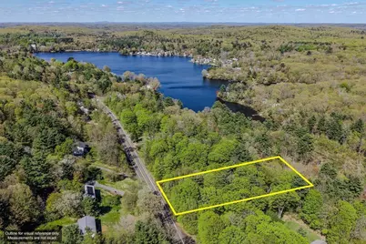 89 Stafford Rd, Wales, MA 01081 - Photo 1