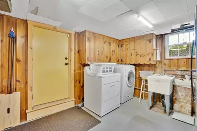 146 Bellevue Ave, Springfield, MA 01108 - Photo 36