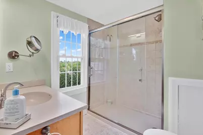 146 Bellevue Ave, Springfield, MA 01108 - Photo 30