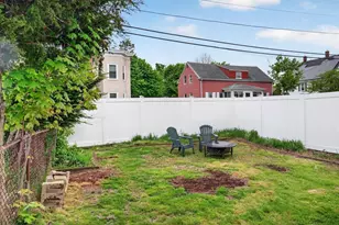 29 Bacheller St, Lynn, MA 01904 - Photo 32