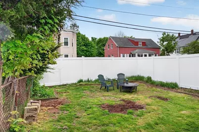 29 Bacheller St, Lynn, MA 01904 - Photo 34
