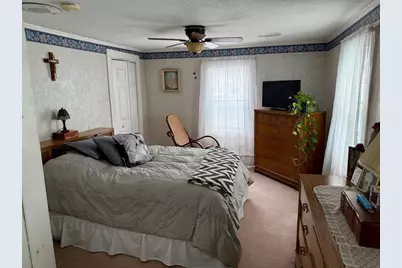 42 Dunlap St, Salem, MA 01970 - Photo 14